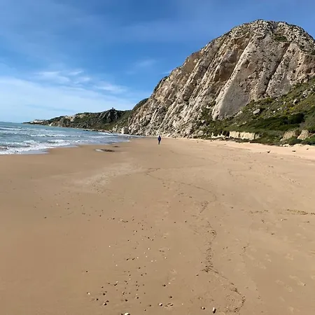 Le Casuzze Di * Siculiana