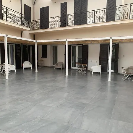 아파트호텔 Le Casuzze Di 3*